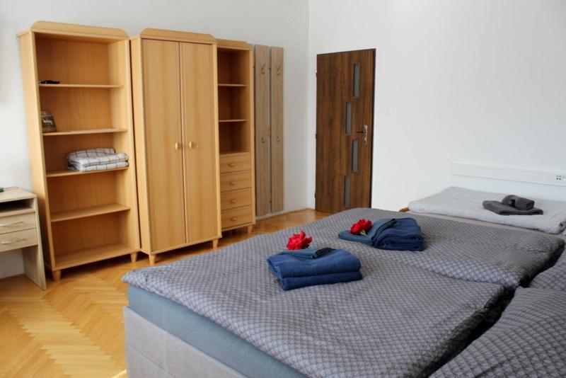 Apartmanovy Dom Stummerova Topolcany Exterior photo